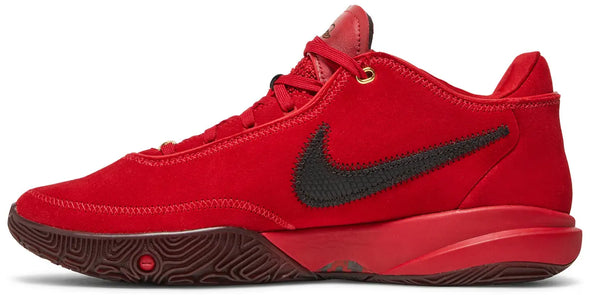 Liverpool F.C. x LeBron 20 EP