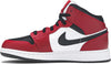 Air Jordan 1 Mid 'Chicago Black Toe'