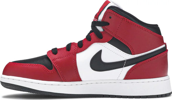 Air Jordan 1 Mid 'Chicago Black Toe'