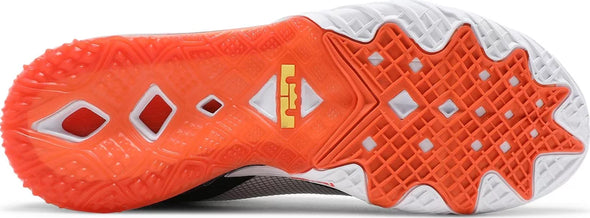 Space Jam x LeBron 18 Low 'Sylvester x Tweety'