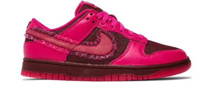 Nike Dunk Low ‘Valentine's Day’ Wmns